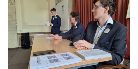 Na GJŠ se konaly Studentské parlamentní volby
