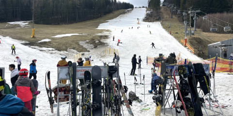 Pozdrav z lyžařského kurzu od sekund