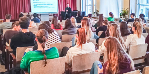 Biotechnologie a genové inženýrství